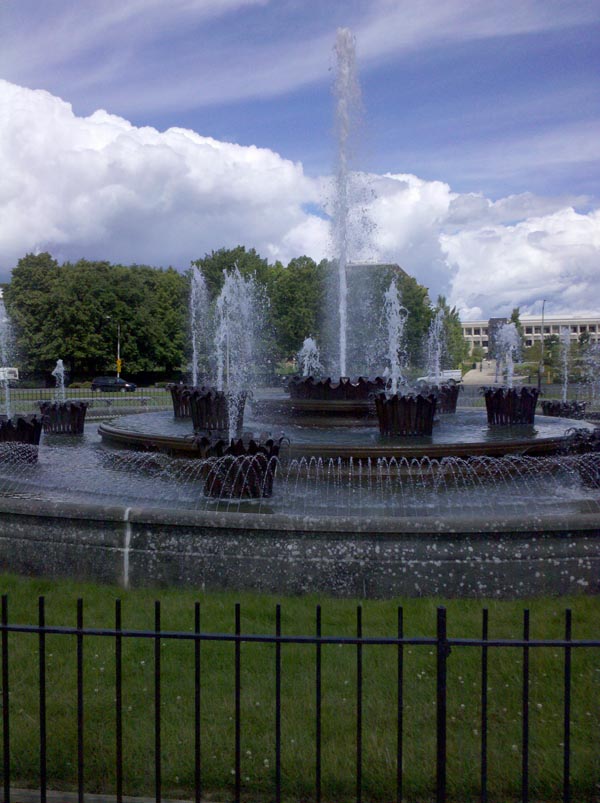 Tivoli fountain 2